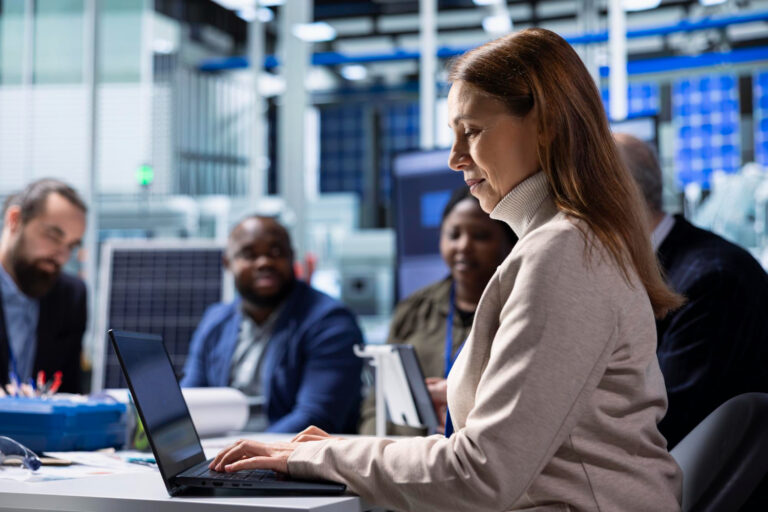 Co to jest outsourcing IT?